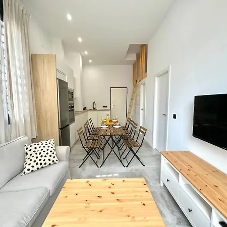 Cyv - Big Family - Near The Appartement *