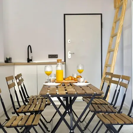 Cyv - Big Family - Near The Apartment *